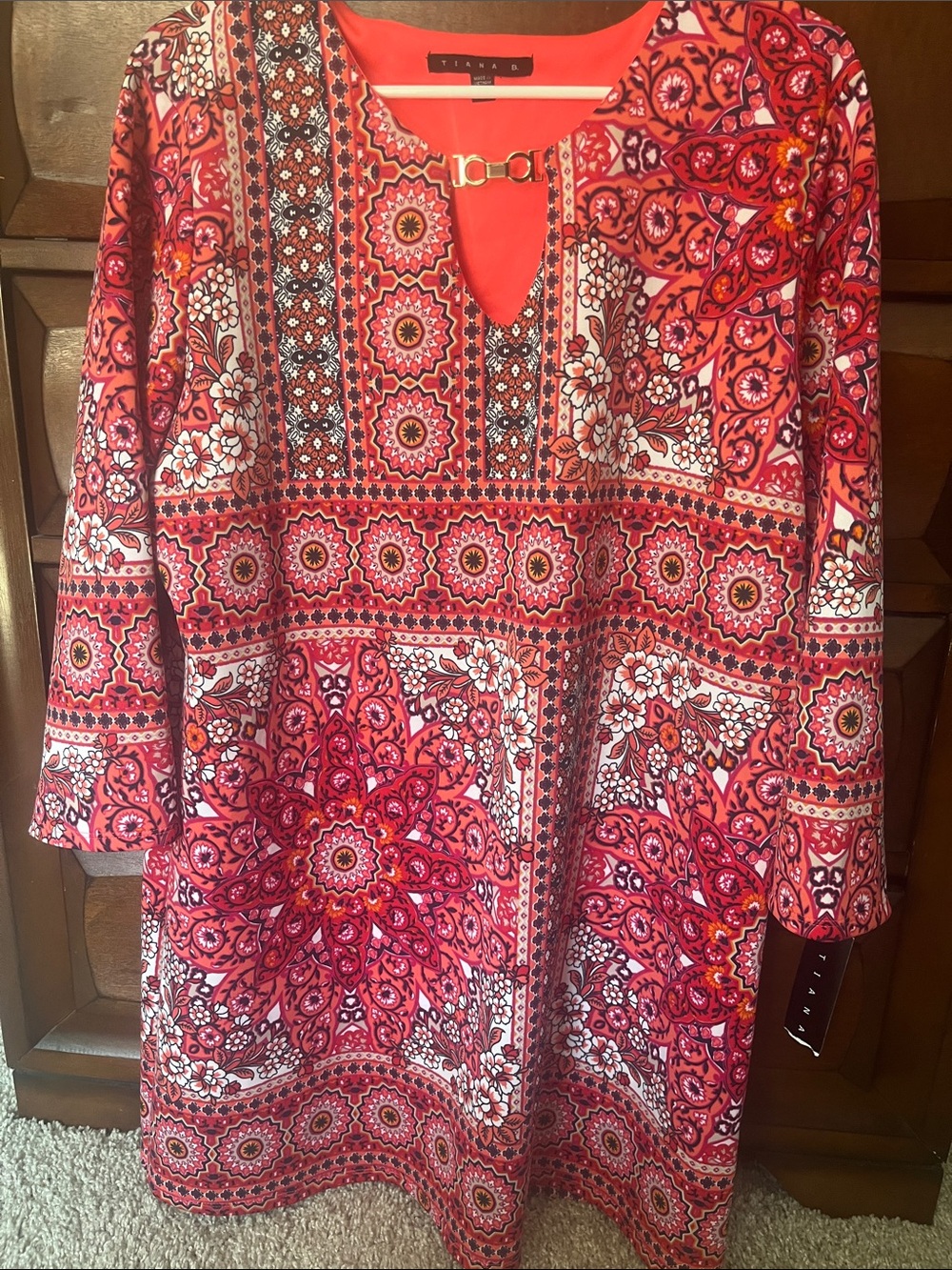 Tiana B. Coral and White Printed V-Neck Tunic with Gold Ring